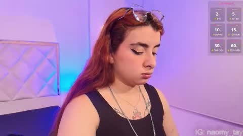 Naomy  online show from November 13, 2025, 3:38 am