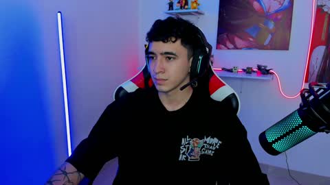 Snapshot of naranjo_seb chatting on February 7, 2025, 5:10 am sebastian online show from February 7, 2025, 5:10 am