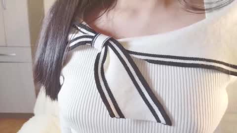 Snapshot of naree_masaki chatting on February 25, 2025, 11:52 am Naree online show from February 25, 2025, 11:52 am