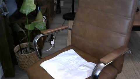 Snapshot of nareth338 chatting on September 20, 2025, 8:48 am nareth338 online show from September 20, 2025, 8:48 am