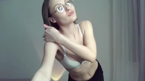 Snapshot of naslili chatting on January 31, 2025, 4:25 am Tina online show from January 31, 2025, 4:25 am