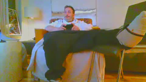 nassobout online show from March 23, 2026, 8:07 am