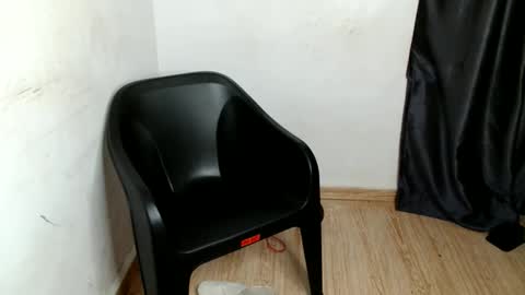 Mila online show from March 7, 2026, 8:11 am