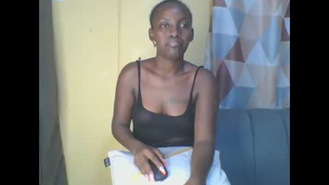 Snapshot of nastyme024 chatting on February 19, 2025, 1:29 am nastyme024 online show from February 19, 2025, 1:29 am