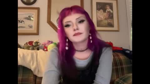     online show from October 22, 2025, 5:34 pm