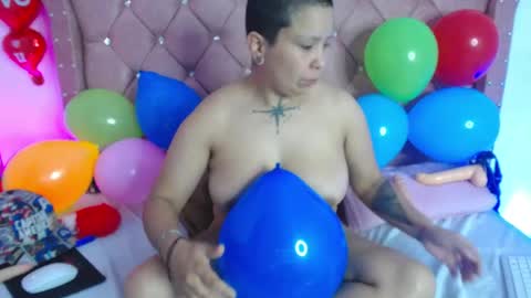 nat_evans8 online show from March 31, 2026, 11:21 am