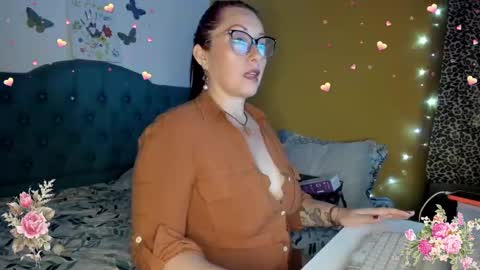 Snapshot of nata_paris chatting on February 20, 2025, 12:08 am Natalia online show from February 20, 2025, 12:08 am