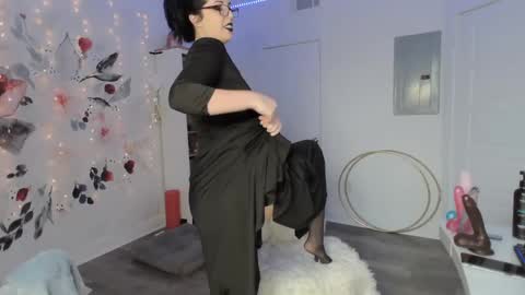 Natasha Luxxx online show from December 23, 2024, 2:50 pm