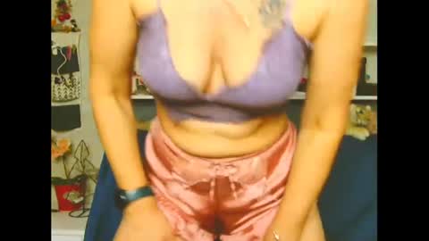 Snapshot of natali3855 chatting on February 26, 2025, 8:44 pm Natali online show from February 26, 2025, 8:44 pm