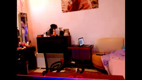 natali online show from March 5, 2025, 6:23 am