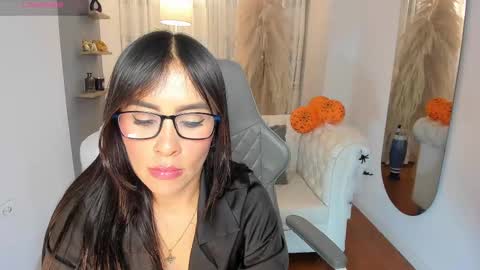 Natalia Leon online show from October 11, 2025, 4:12 am