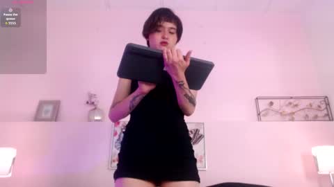 Natalia online show from May 29, 2026, 3:37 am