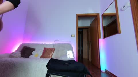 Natalie online show from January 10, 2025, 6:17 pm