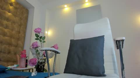   online show from March 26, 2026, 8:03 pm