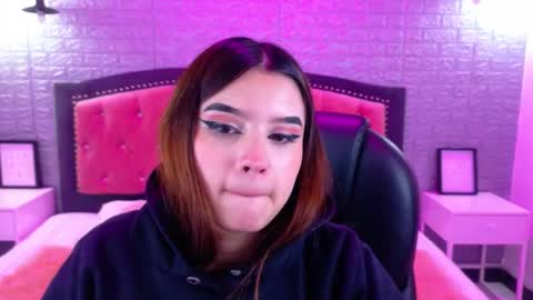 natalie  online show from October 15, 2025, 2:55 am