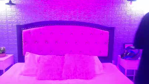 natalie  online show from January 9, 2026, 2:58 am