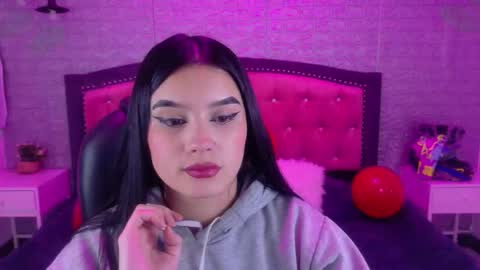 natalie  online show from February 27, 2026, 3:17 am