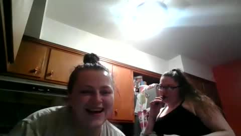 Snapshot of nataliedays chatting on January 15, 2025, 7:48 am Natalie  online show from January 15, 2025, 7:48 am