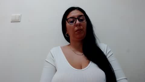 natally online show from October 18, 2025, 12:28 pm