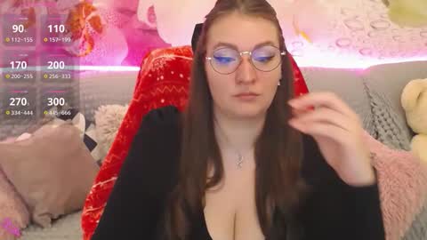 Nataly online show from September 28, 2025, 6:24 pm