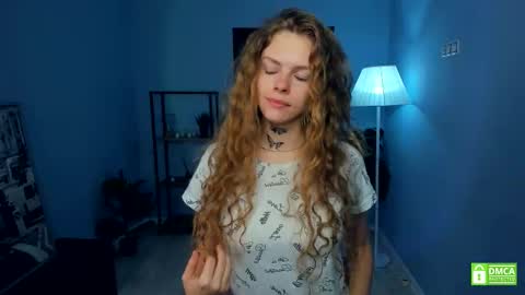 Natalie online show from November 16, 2025, 5:02 am