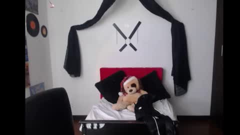 Nataly Escobar online show from January 15, 2025, 6:19 pm