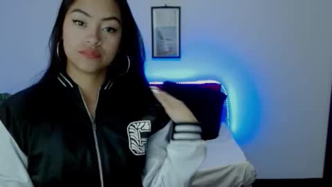 Nataly Escobar online show from February 23, 2026, 1:19 pm