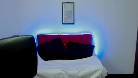 Nataly Escobar online show from February 24, 2026, 1:53 pm