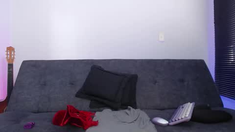   online show from January 12, 2026, 7:41 pm