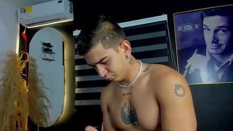 natan_77 online show from February 21, 2025, 10:28 am