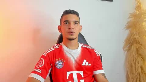 natan_77 online show from November 30, 2025, 1:20 am