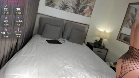 Natasha online show from February 28, 2025, 5:37 am