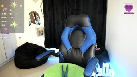 Natasha  online show from January 28, 2025, 12:05 am