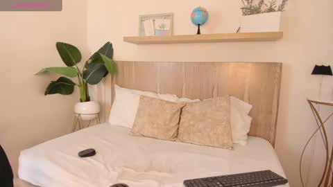 N A T A S H A online show from December 29, 2024, 8:55 am