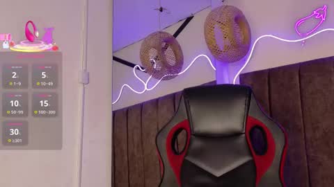 Natasha  online show from October 26, 2025, 7:53 pm