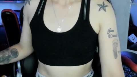 Natasha online show from November 23, 2025, 4:12 am