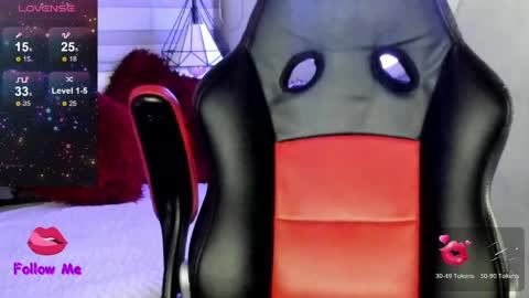 Natasha online show from April 12, 2026, 4:06 am