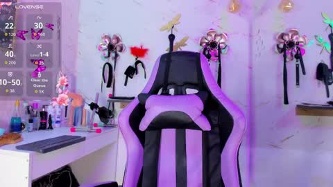 NATASHA online show from April 17, 2026, 9:29 pm