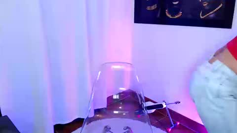 Natasha online show from September 13, 2025, 11:48 pm