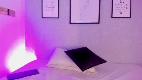  Natasha  online show from January 23, 2025, 12:30 pm