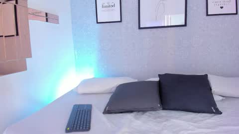  Natasha  online show from December 20, 2025, 11:06 am