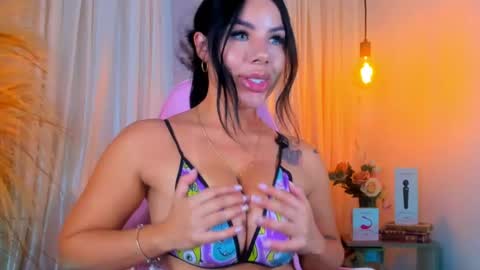 Snapshot of natasha_hartaman chatting on April 19, 2026, 7:05 pm online show from April 19, 2026, 7:05 pm