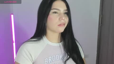 Snapshot of natasha_su chatting on February 21, 2026, 4:13 am Natalia online show from February 21, 2026, 4:13 am