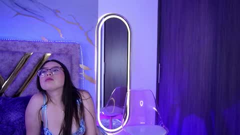 Natasha Vesper  online show from October 24, 2025, 1:29 pm