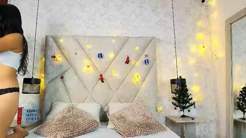 Snapshot of natashaross_t chatting on January 7, 2026, 7:27 pm natashaross_t online show from January 7, 2026, 7:27 pm