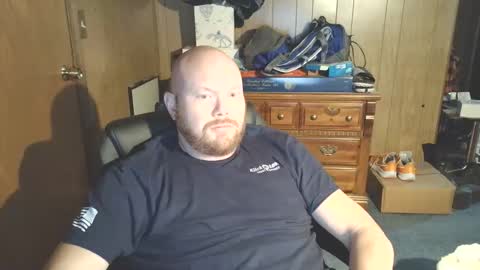 Snapshot of nate_b99 chatting on November 7, 2025, 10:54 pm Nate online show from November 7, 2025, 10:54 pm