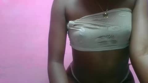 nathalia069 online show from February 19, 2026, 10:28 pm