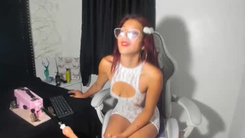 Nathalia Roos rs online show from November 28, 2025, 11:18 pm