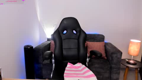 NATHALIE online show from February 15, 2025, 5:39 pm