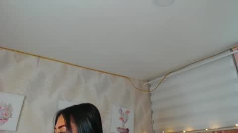 Nathalie Rose online show from January 16, 2025, 9:59 am